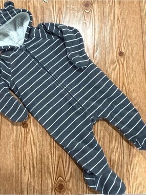 4/$20 Old Navy Striped Hooded Fleece Baby One-Piece Snow Suit 6-12 Months